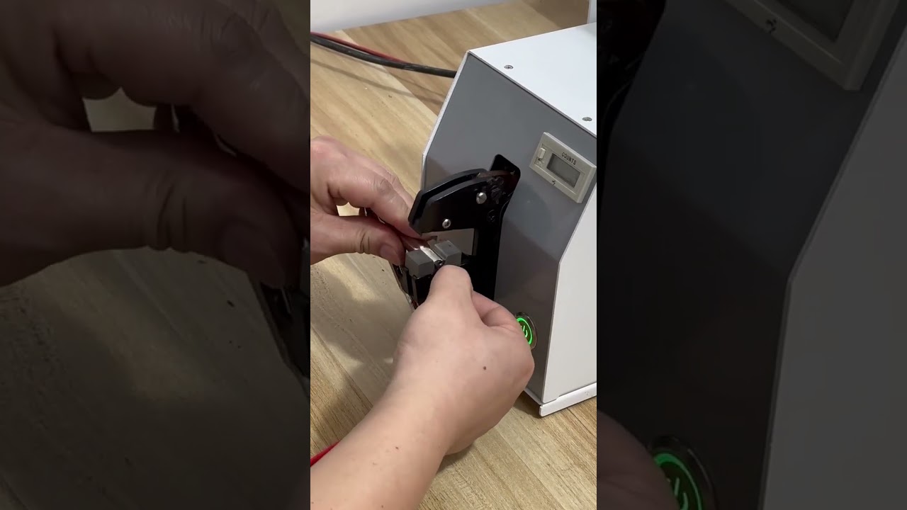 65EC Elektrisk Kabelskokrympmaskin för Alligatorklämmor #fabrik #maskin